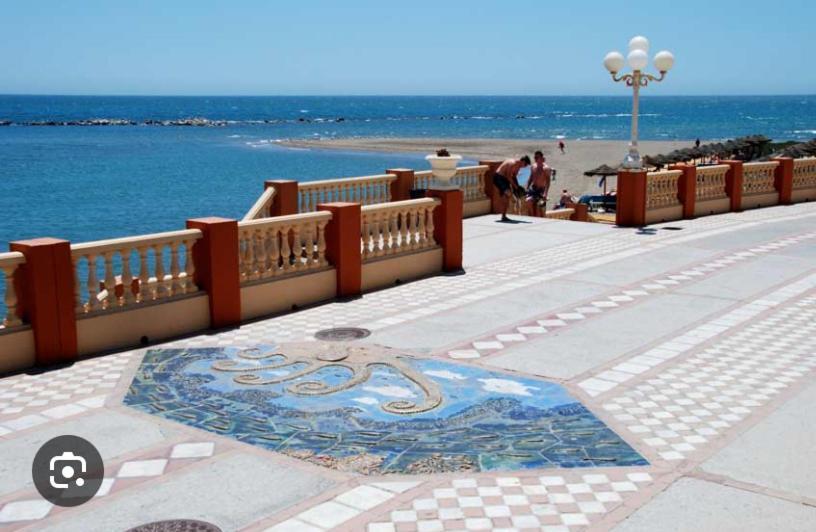 Benalmadena Playa, 3 Dormitorios Buitenkant foto